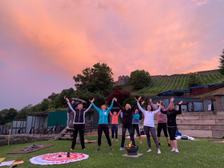 Vollmond Yoga auf der Greifvogelwarte in Riegersburg - WhatsApp Image 2025 08 20 at 17.48.15 Vollmond Yoga auf der Greifvogelwarte in Riegersburg - WhatsApp Image 2025 08 20 at 17.48.15